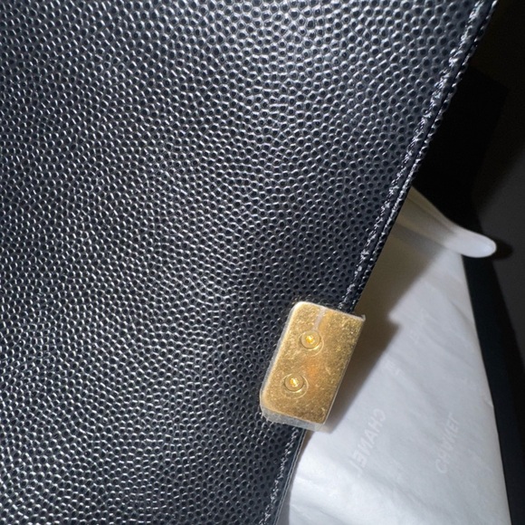 Classic Chanel Boy Bag - Caviar - Picture 3 of 7
